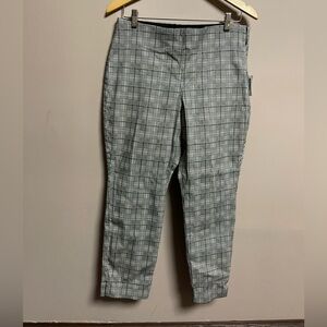 Old Navy Black and White Plaid Pants. Size 12 Petite. NWT